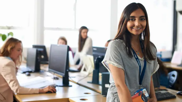 ஹெச்1பி விசா கட்டணம் உயர்வு, இந்திய மென்பொருள் நிறுவனங்கள், அமெரிக்கா, டிரம்ப்