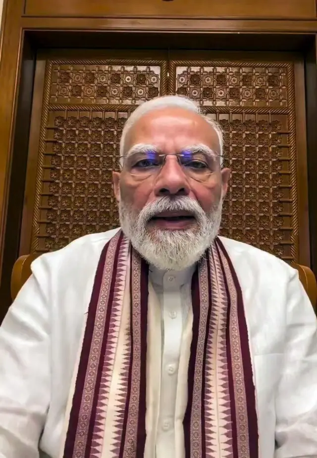 नरेंद्र मोदी
