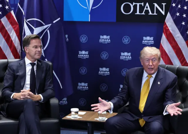 шеф нато-а марк руте и доналд Трамп