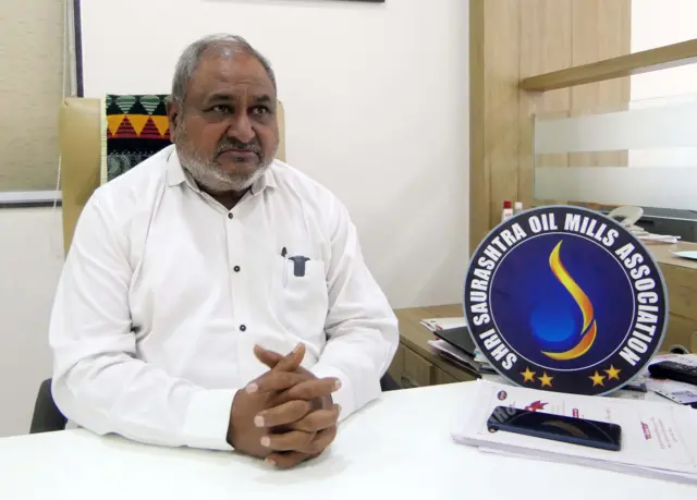 શીંગતેલ, ઓઈલ મિલ, કાચી ઘાણીનું તેલ, મગફળી, ખેતી, ખેડૂત, બીબીસી ગુજરાતી 