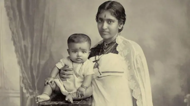 திருவிதாங்கூர் ராஜ்ஜியம், கேரளா, சேது லக்ஷ்மி பாயி, வரலாறு
