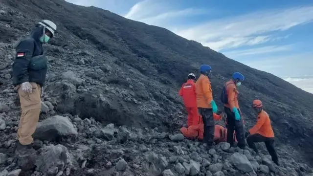 Lokasi penemuan korban yang di sekitar kawah Marapi