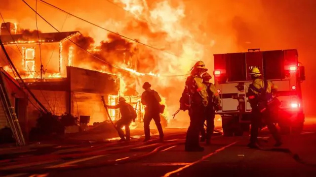 Пожары в Лос-Анджелесе