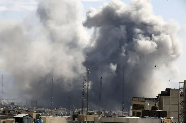 তেহরানে প্রচণ্ড বিস্ফোরণের শব্দ শোনা গেছে, ছবিটি রবিবারের