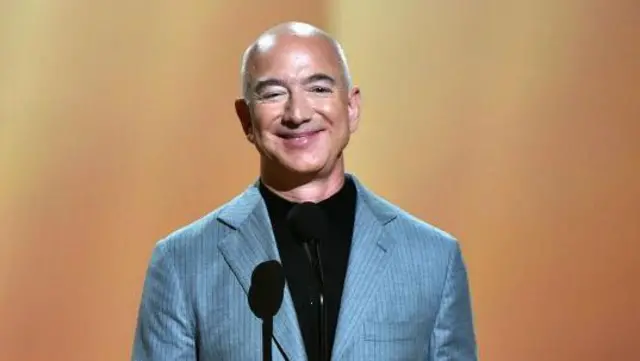 अमेज़न के पूर्व सीईओ जेफ़ बेज़ोस