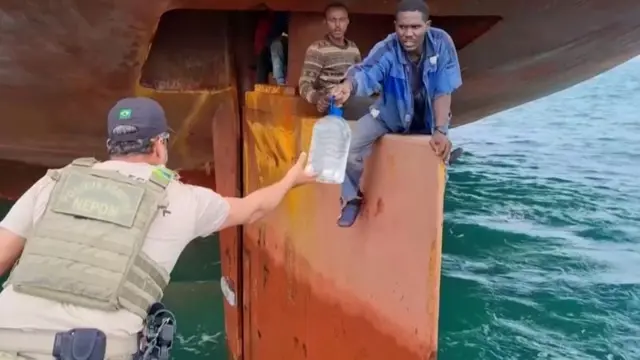 जहाज प्रवास