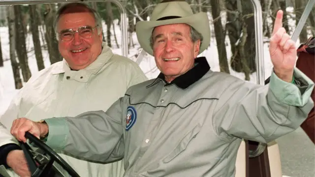 جورج بوش الأب