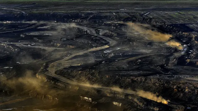 Exploração de petróleo em Alberta