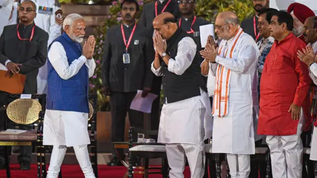 नरेंद्र मोदी 