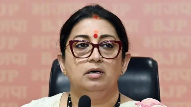 स्मृती इराणी