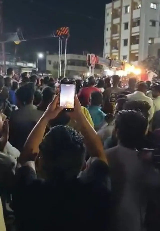 दिंडोरीत भीषण अपघात 