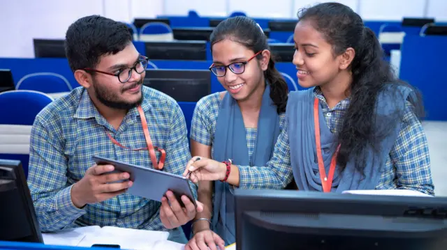 इस साल सीबीएसई के 10वीं कक्षा के नतीजे जल्दी आने का अनुमान लगाया जा रहा है