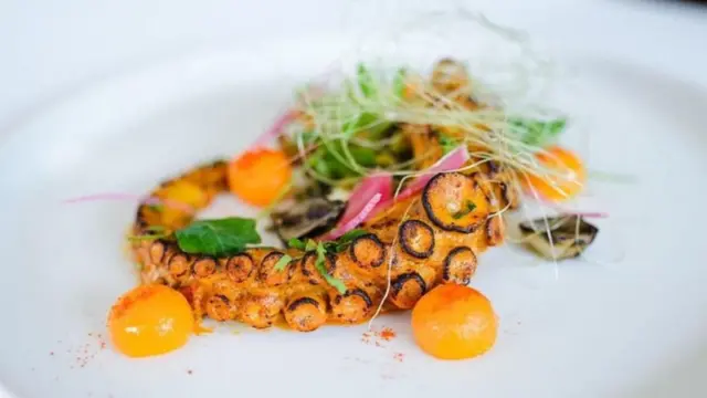 સંતોષ દ્વારા બનાવાયેલ વાનગી