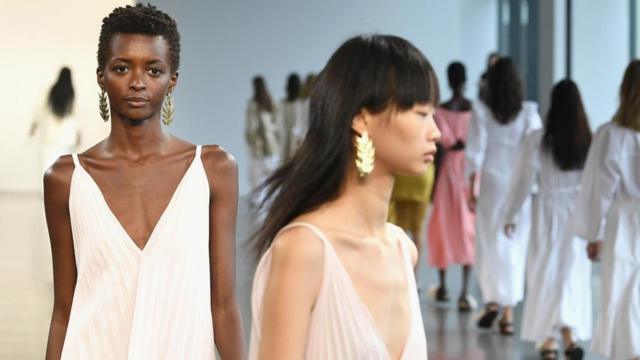 Desfilebet365 tem bonusmoda