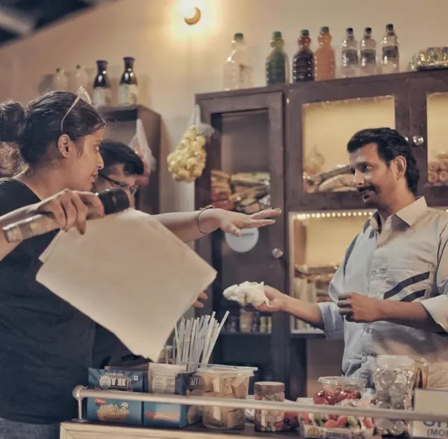 ਲਵੀਨਾ ਨੇ ਕਈ ਲਘੂ ਫਿਲਮਾਂ ਬਣਾਈਆਂ ਹਨ