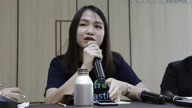 วรานุช ทนุบำรุงสุข อาสาสมัครกรีนพีซ ที่มาร่วมแถลงข่าวด้วย