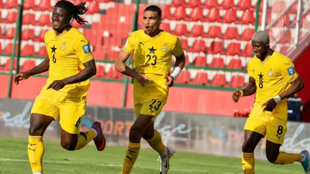 Ghana players dey celebrate