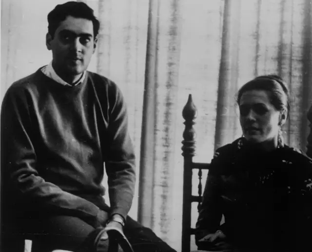 राजीव गांधी