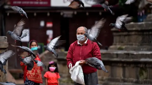 இந்திய பொருளாதாரத்தின் எதிர்மறை வளர்ச்சி உங்களை எப்படி பாதிக்கும்?