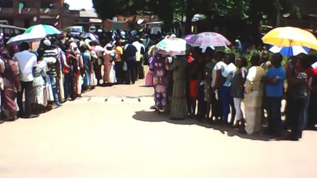 Ọpọ eeyan to n dibo