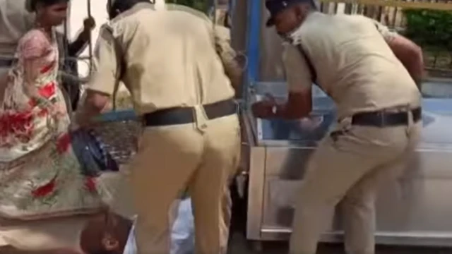 ఇంటర్ విద్యార్థులు