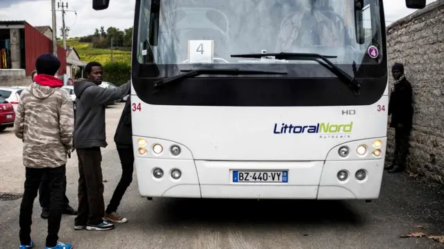 Wahamiaji wakiwasili Montlaville, Chardonnay