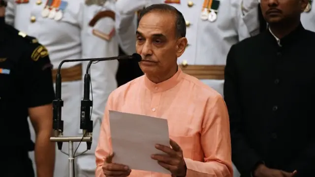 महाराष्ट्र पोलीस, मुंबई पोलीस, राजकारण