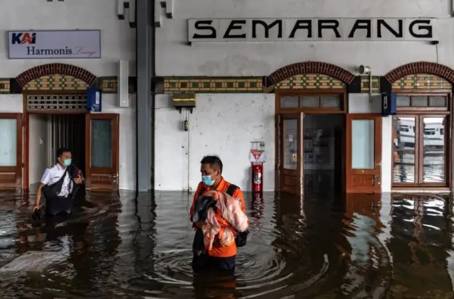 Banjir Dan Bencana Beruntun Di Tengah Cuaca Ekstrem, 'Menurut ...