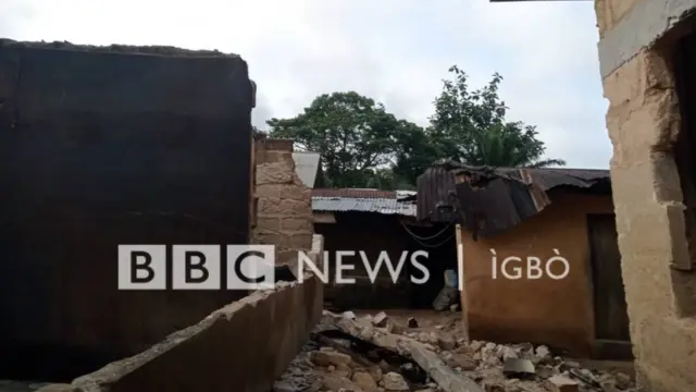 Ụlọ gbara ọkụ n'Izombe