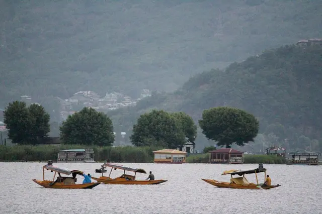 ভারত-শাসিত কাশ্মীরের ডাল লেক