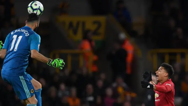 Asọmpị Wolves na Man U