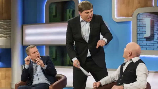 Jeremy Kyle (izq.) en una parodia de su propio show, 2017