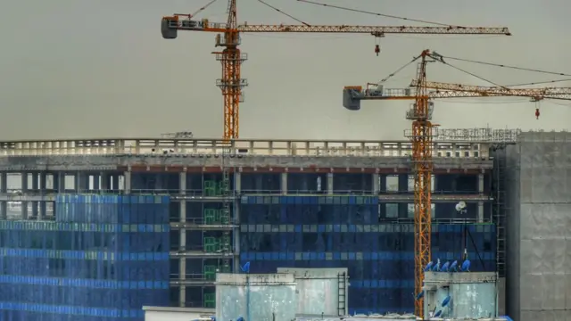 ရပ်တန့်နေတဲ့ ရန်ကုန်မြို့က ဆောက်လုပ်ရေး လုပ်ငန်းအချို့