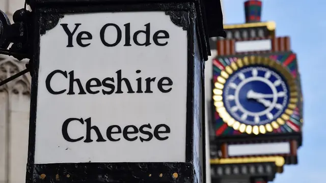 Ye Olde Cheshire Cheese pub