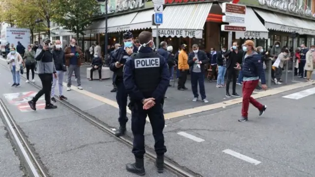 Polisi y'Ubufaransa ivuga ko iki gitero cyabaye nyuma gato ya saa tatu za mu gitondo