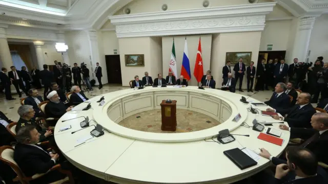 هر سه کشور از خبر خروج نیروهای آمریکایی از سوریه استقبال کردهاند