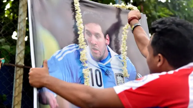 કોલકાતામાં મેસ્સીના પ્રશંસકરો