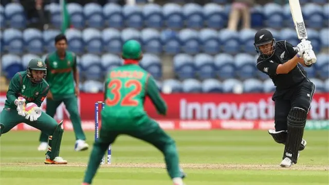 রস টেইলরের সোজাসাপ্টা শট