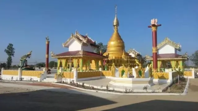 ထီးတော်တင်အပြီး တွေ့ရတဲ့ စကြာပန်းတောင်း စေတီတော်