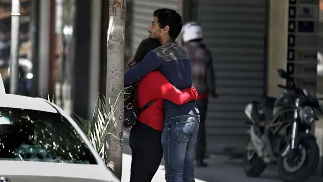 బ్రిటిష్, అమెరికా, కెనడా, Sorry