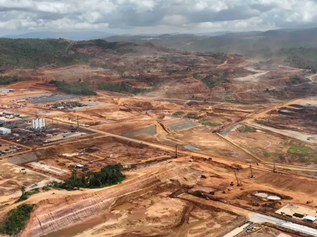 Pemandangan udara wilayah pertambangan di Kolaka, Sulawesi Tenggara.