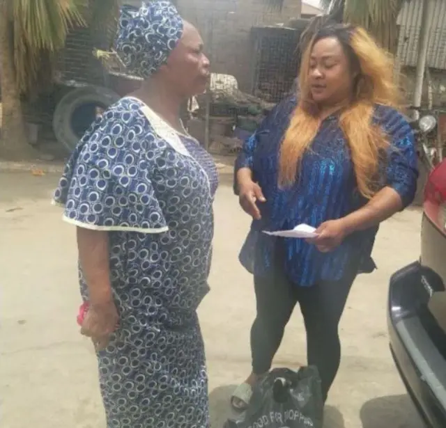Foluke Daramola ati iya ibeji ọmọ arayele