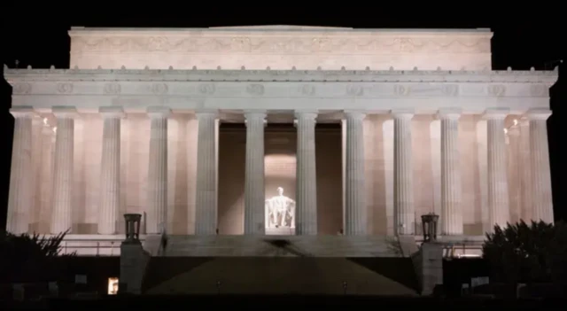 ਵਾਸ਼ਿੰਗਟਨ ਡੀ.ਸੀ. ਵਿੱਚ ਲਿੰਕਨ ਮੈਮੋਰੀਅਲ