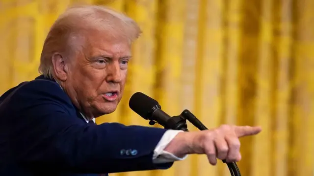 ભારત અમેરિકા સંબંધથી પાકિસ્તાનને ફાયદો, રશિયા પાસેથી ક્રૂડ ઓઈલ, રશિયા યુક્રેન યુદ્ધ, ભારત અમેરિકા ટ્રેડ ડિલ અને ટેરિફ, બીબીસી ગુજરાતી આંતરરાષ્ટ્રીય સમાચાર સમજો, 