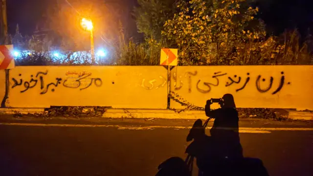 زن، زندگی، آزادی نه تنها در ایران بلکه در جهان انعکاس گسترده یافت