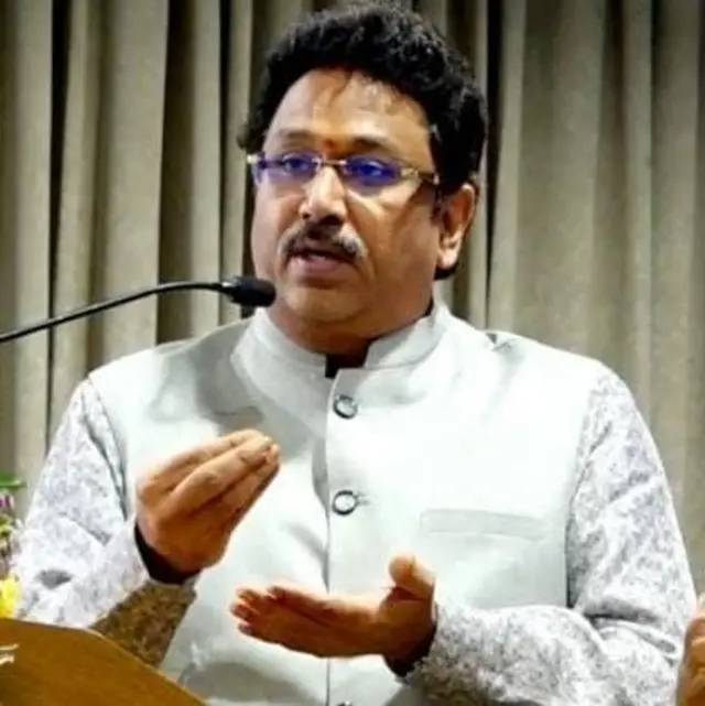 రుషికొండ ఐటీ పార్క్‌ అసోసియేషన్‌ వైస్‌ ప్రెసిడెంట్‌ ఓ నరేష్‌