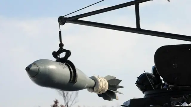 Боєприпас для міномету "Тюльпан". Ця установка здатна стріляти мінами з ядерним зарядом