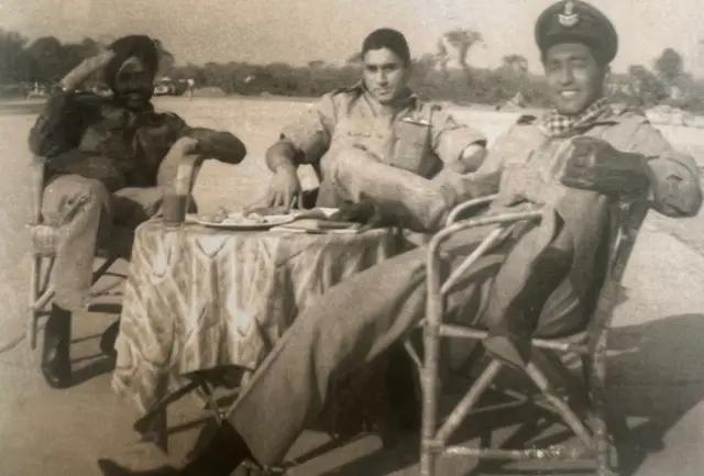 दारा फ़िरोज़ चिनॉय.