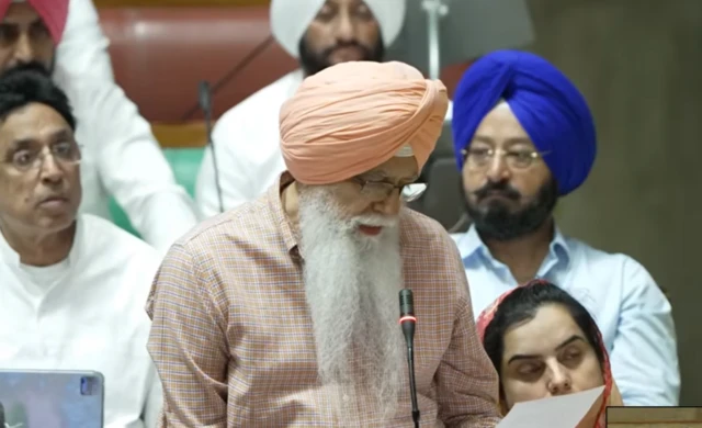 ਡਾ. ਇੰਦਰਬੀਰ ਨਿੱਝਰ ਦੀ ਤਸਵੀਰ