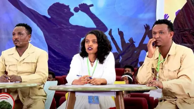 Artist Adam Ahmad (abbaa murtii fi leenjisaa) dandeettii sagalee muuziqaa waahillan isaa lama waliin